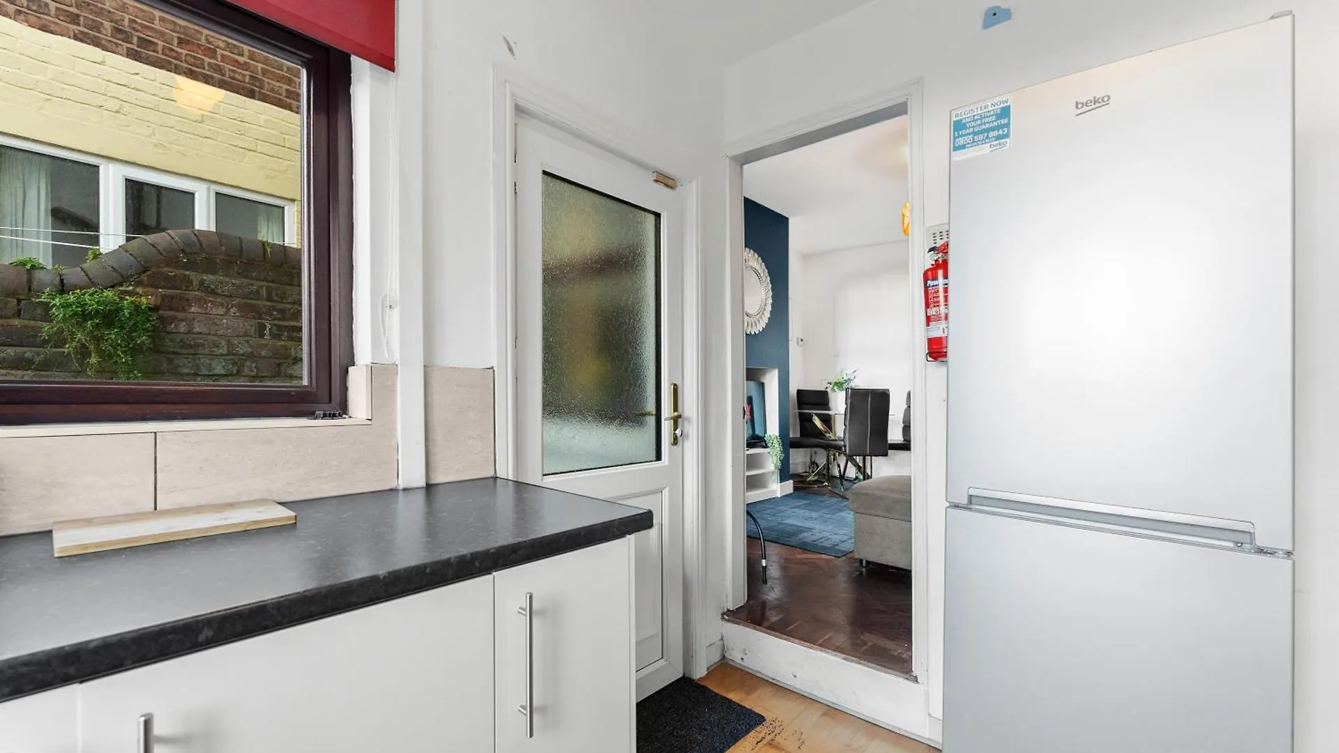 Holiday home Simplistic Central 3 Bed In Chester - Garden